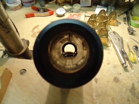 Looking down the horizontal mounting tube.