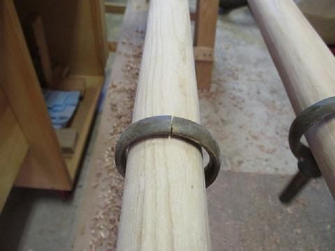 Once the oar was on the loom I bent it back closed. Nothing to it.