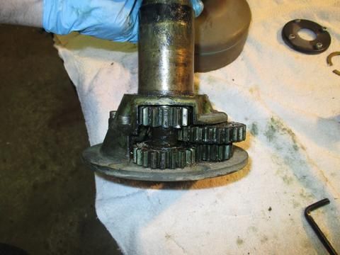 This is a very dirty winch. I stripped it all the way down to individual gears.