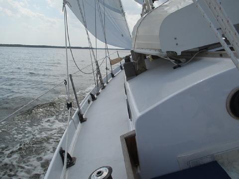 A beautiful beat in about 10-14 knots of wind on the Bay River.