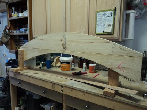 I screwed the jig to legs to raise it up so the clamps will fit under the jig.